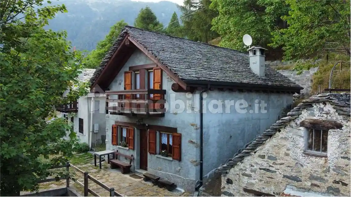 Casa indipendente in vendita a Bognanco