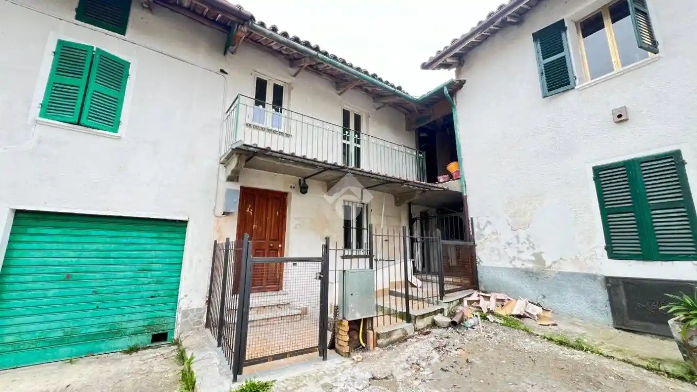 Casa indipendente in affitto a Piea