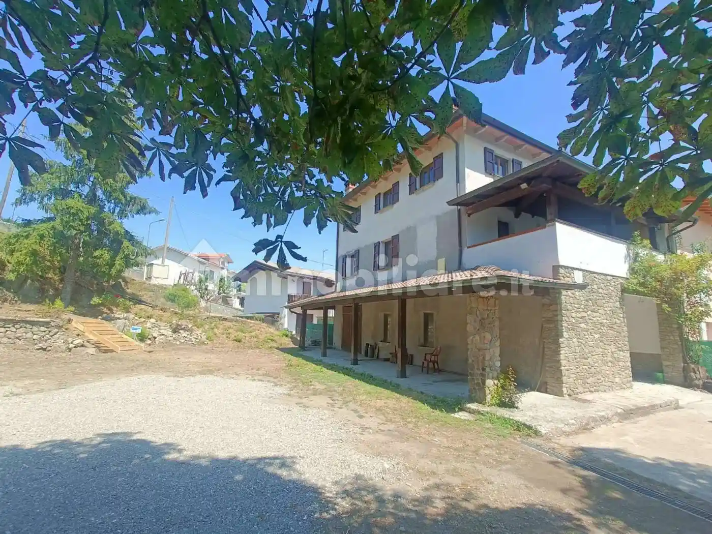 Casa indipendente in vendita a Ventasso