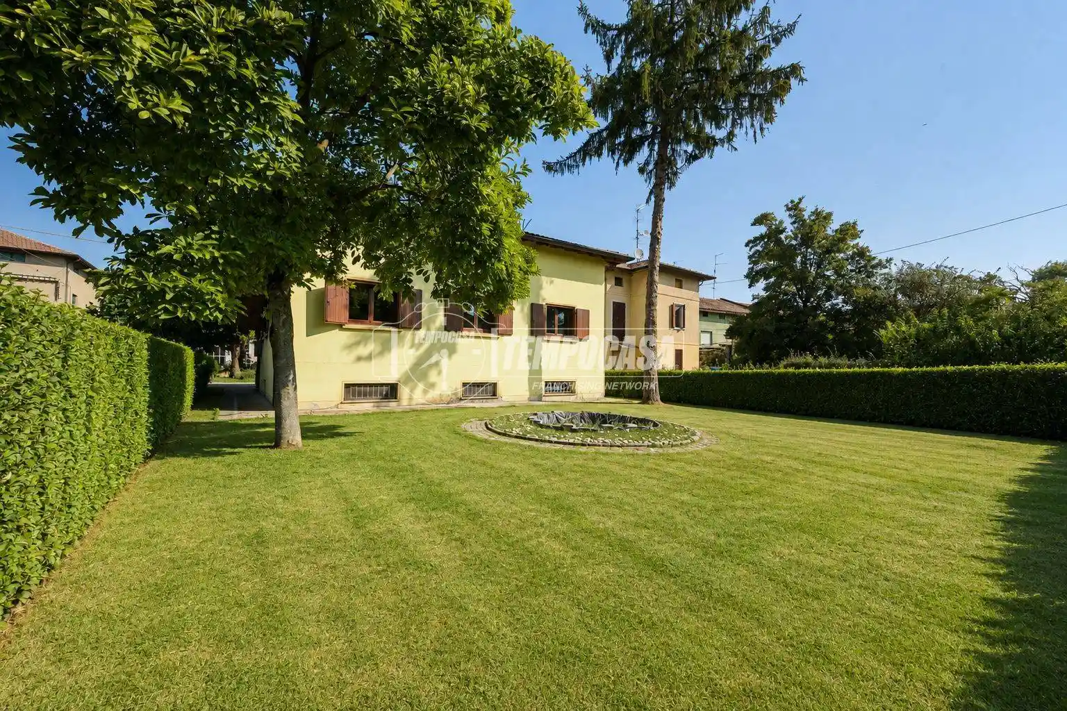 Villa in vendita a Correggio