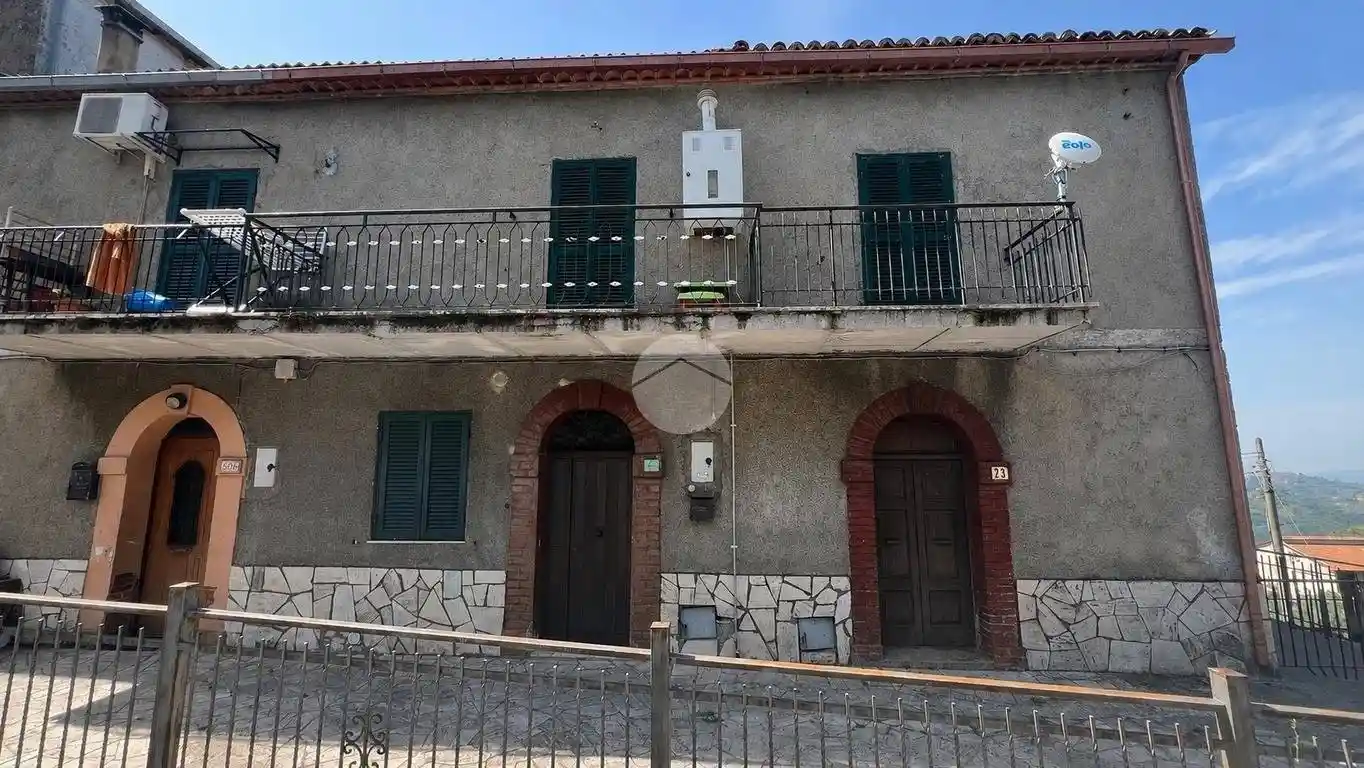 Appartamento in affitto a Serrone