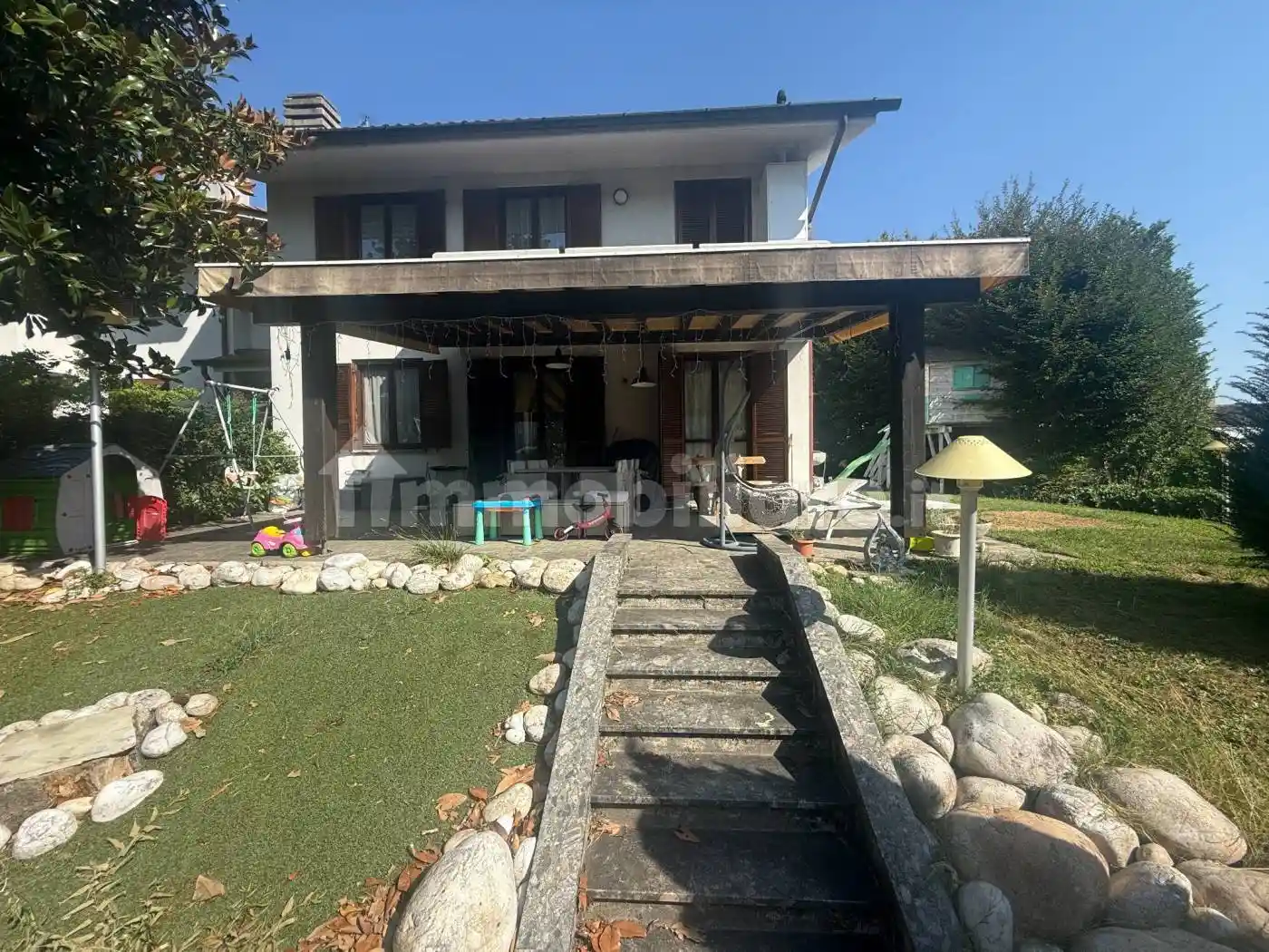 Villa in vendita a Mariano Comense