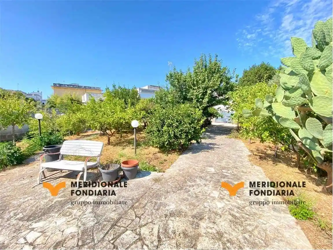 Casa indipendente in vendita a Soleto