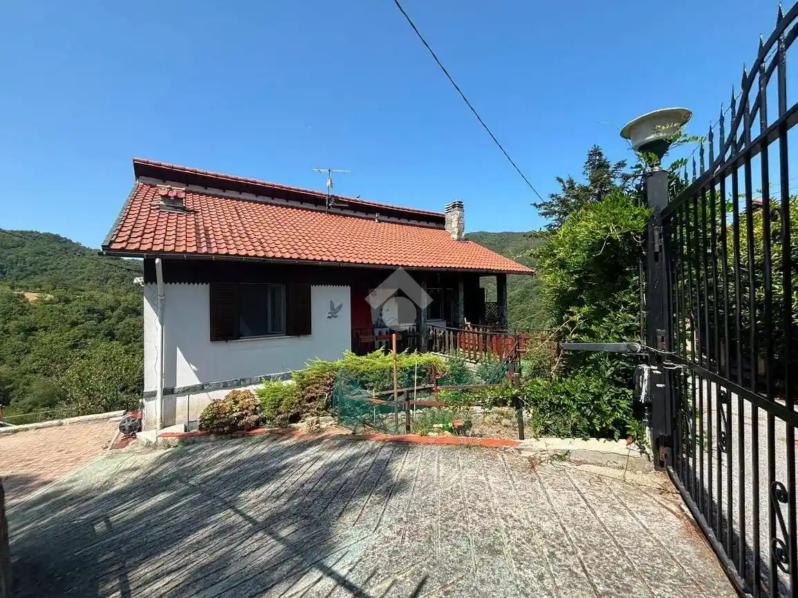 Casa indipendente in vendita a Sant'Olcese
