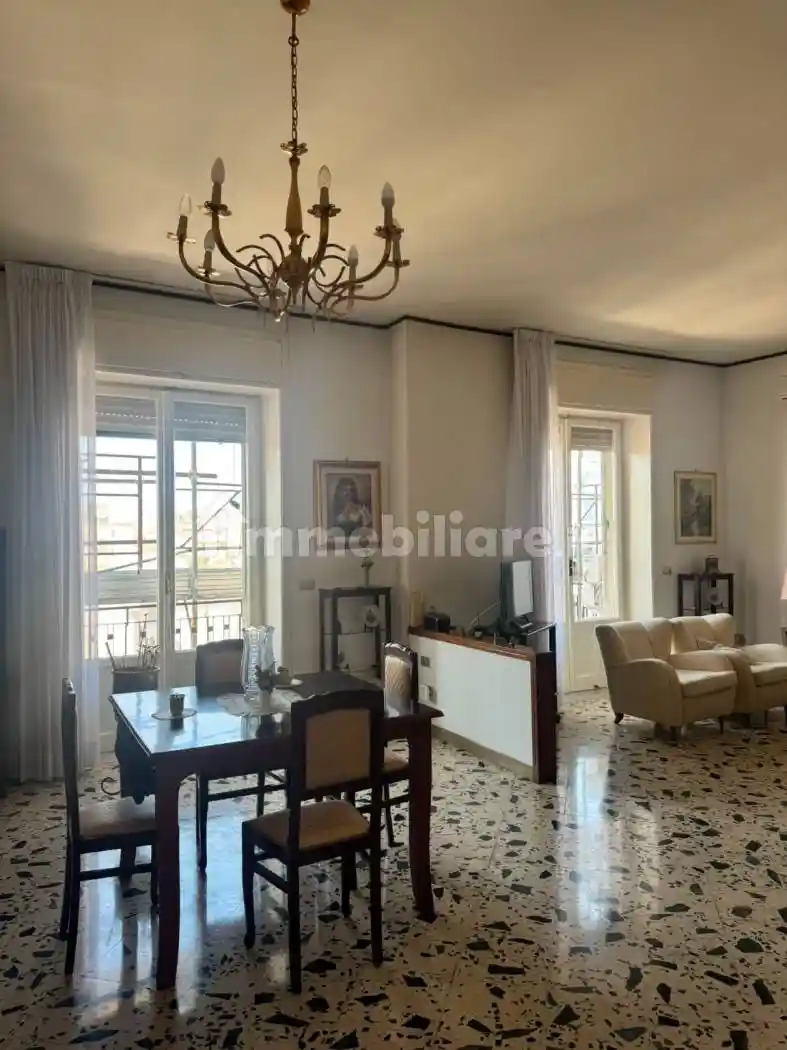 Appartamento in vendita a Salerno