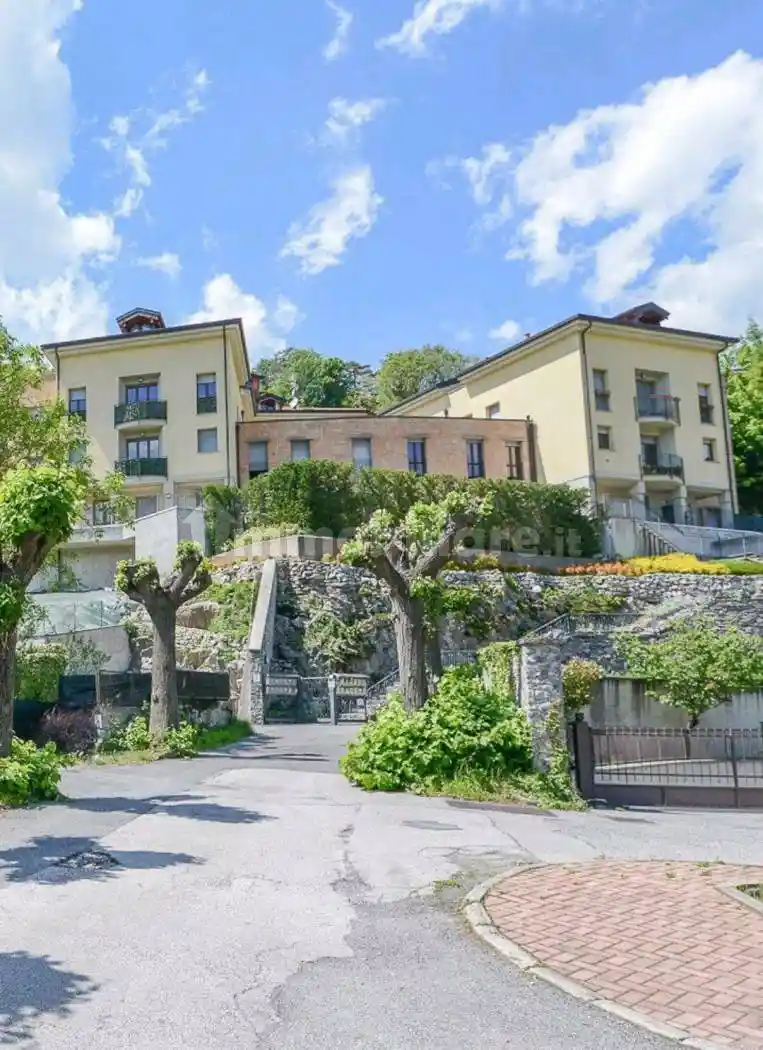 Appartamento in vendita a Asso