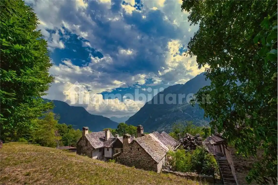 Casa indipendente in vendita a Varzo