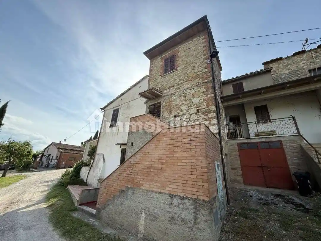 Casa indipendente in vendita a Castiglione del Lago