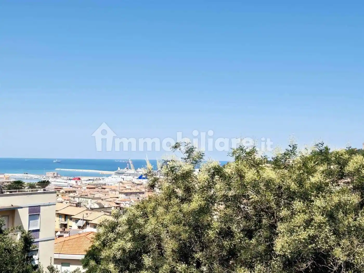 Appartamento in vendita a Ancona