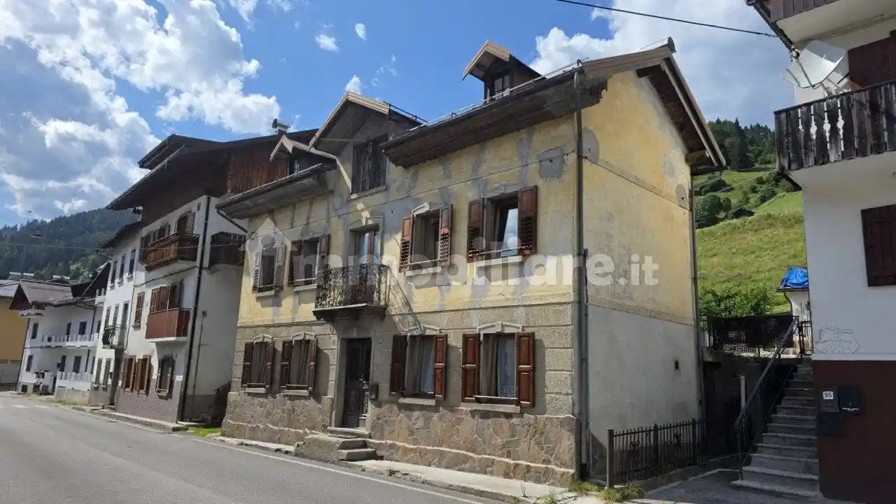 Casa indipendente in vendita a Santo Stefano di Cadore