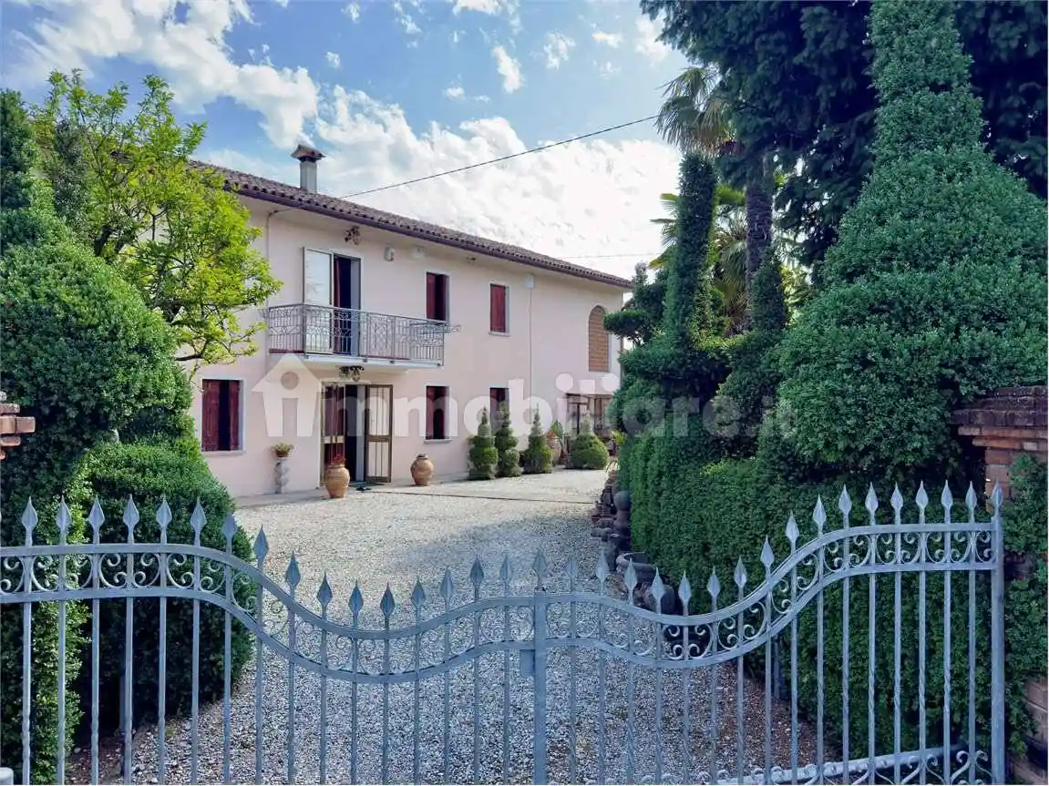 Casa indipendente in vendita a Vazzola