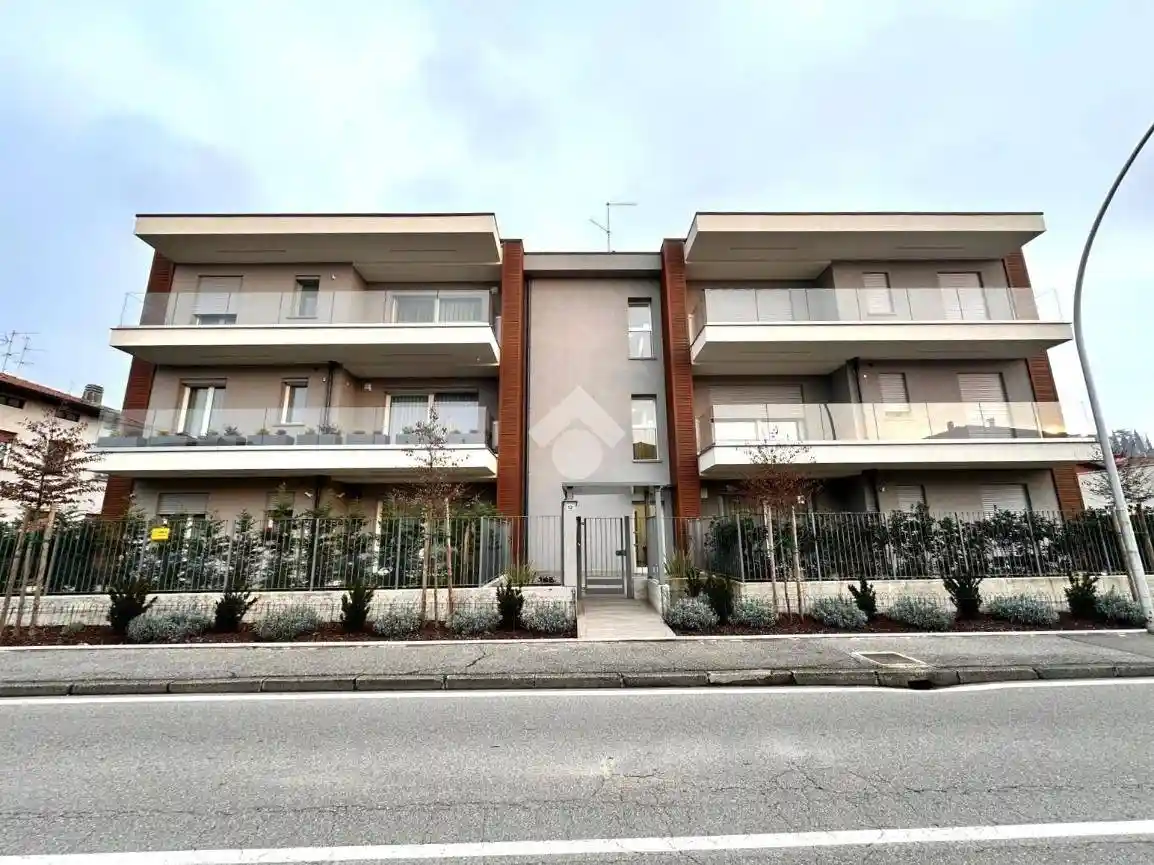Appartamento in vendita a Mozzo