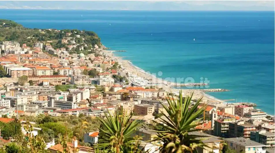 Appartamento in vendita a Varazze