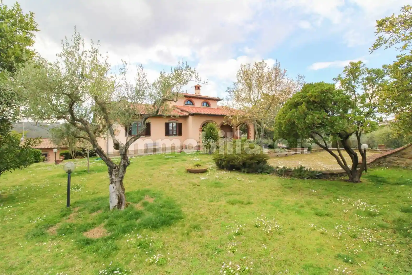 Villa in vendita a Monte San Savino