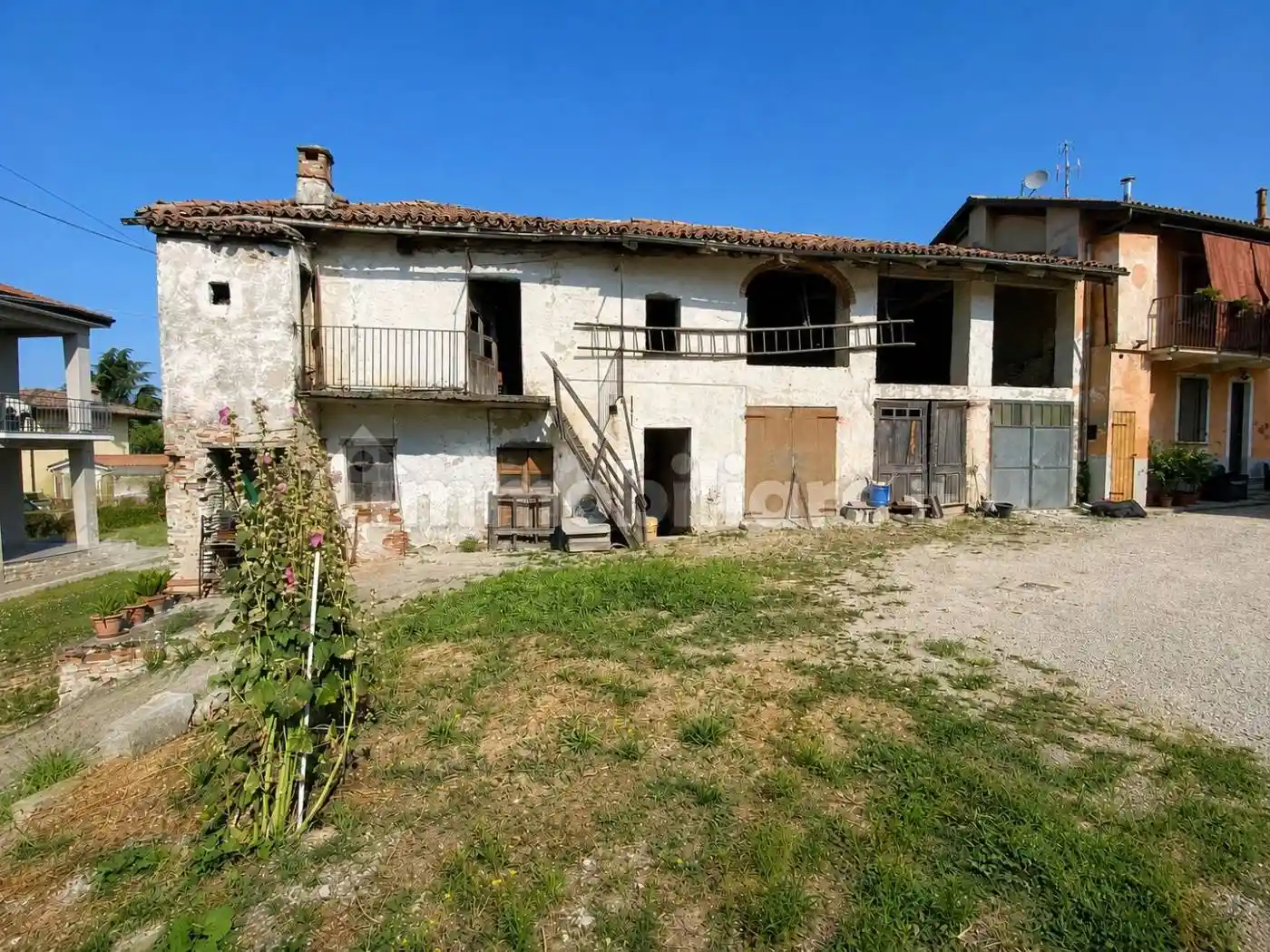 Rustico - Casale in vendita a Alba
