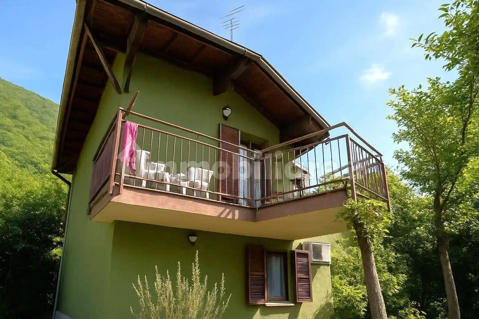 Casa indipendente in vendita a Pont-Canavese