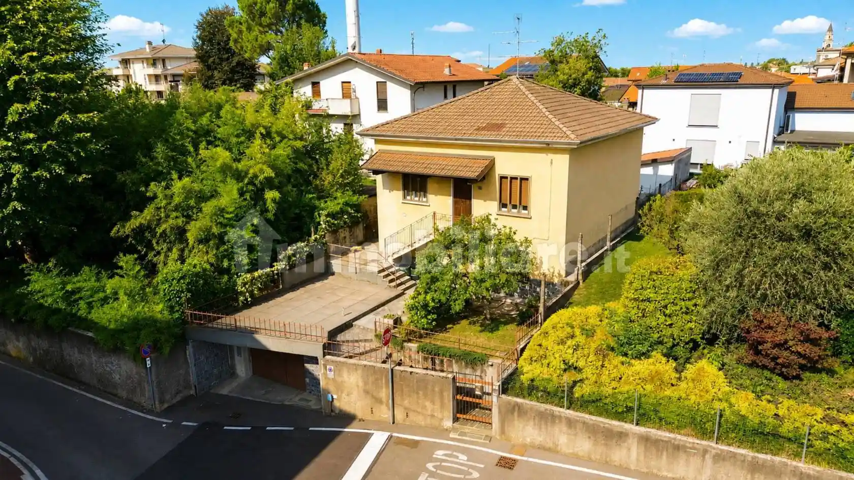 Villa in vendita a Solaro