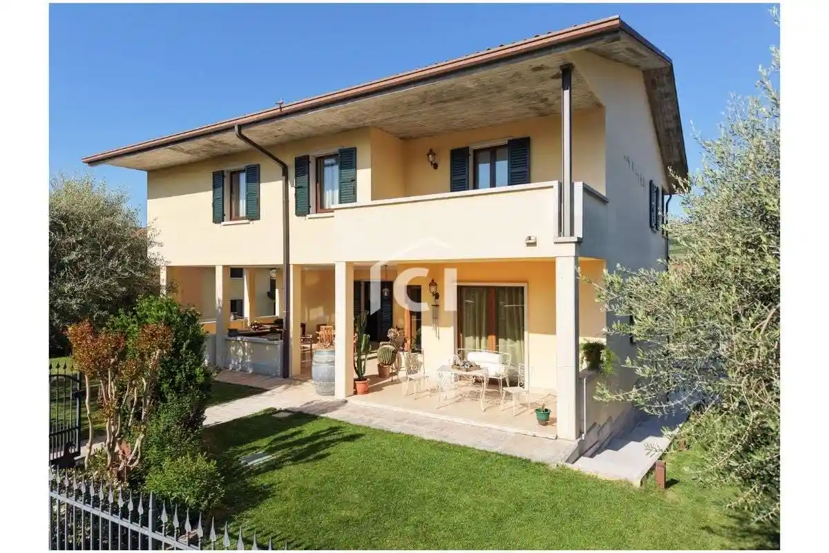 Villa in vendita a San Pietro in Cariano