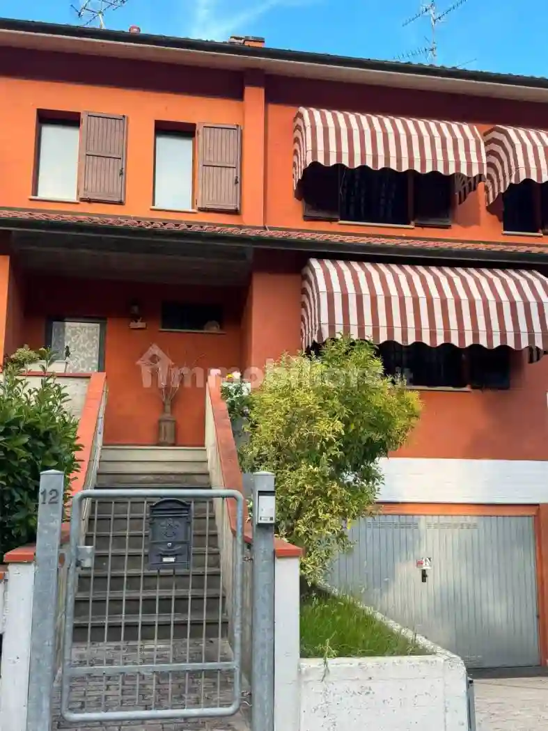 Villetta a schiera - foto 2