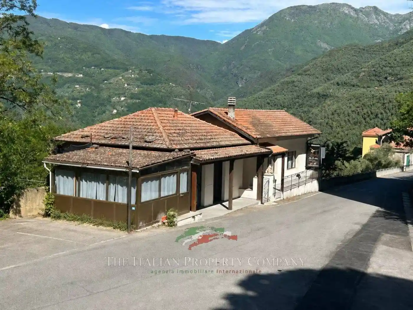 Palazzo - Edificio in vendita a Castel Vittorio