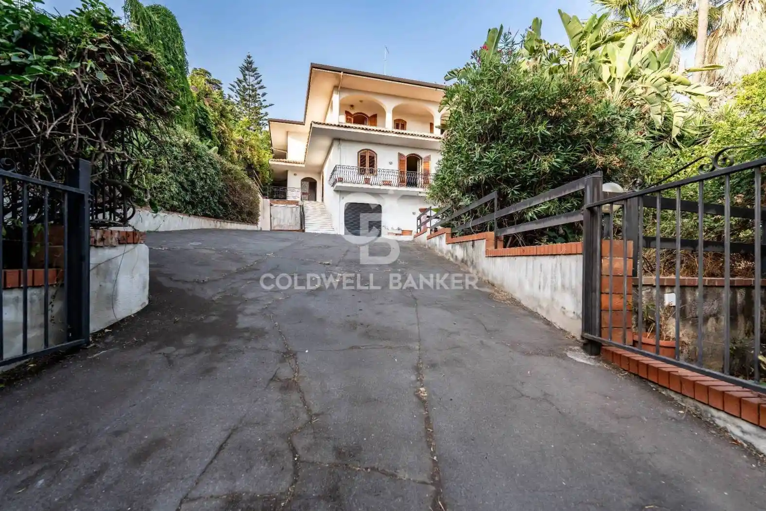 Villa in vendita a Gravina di Catania