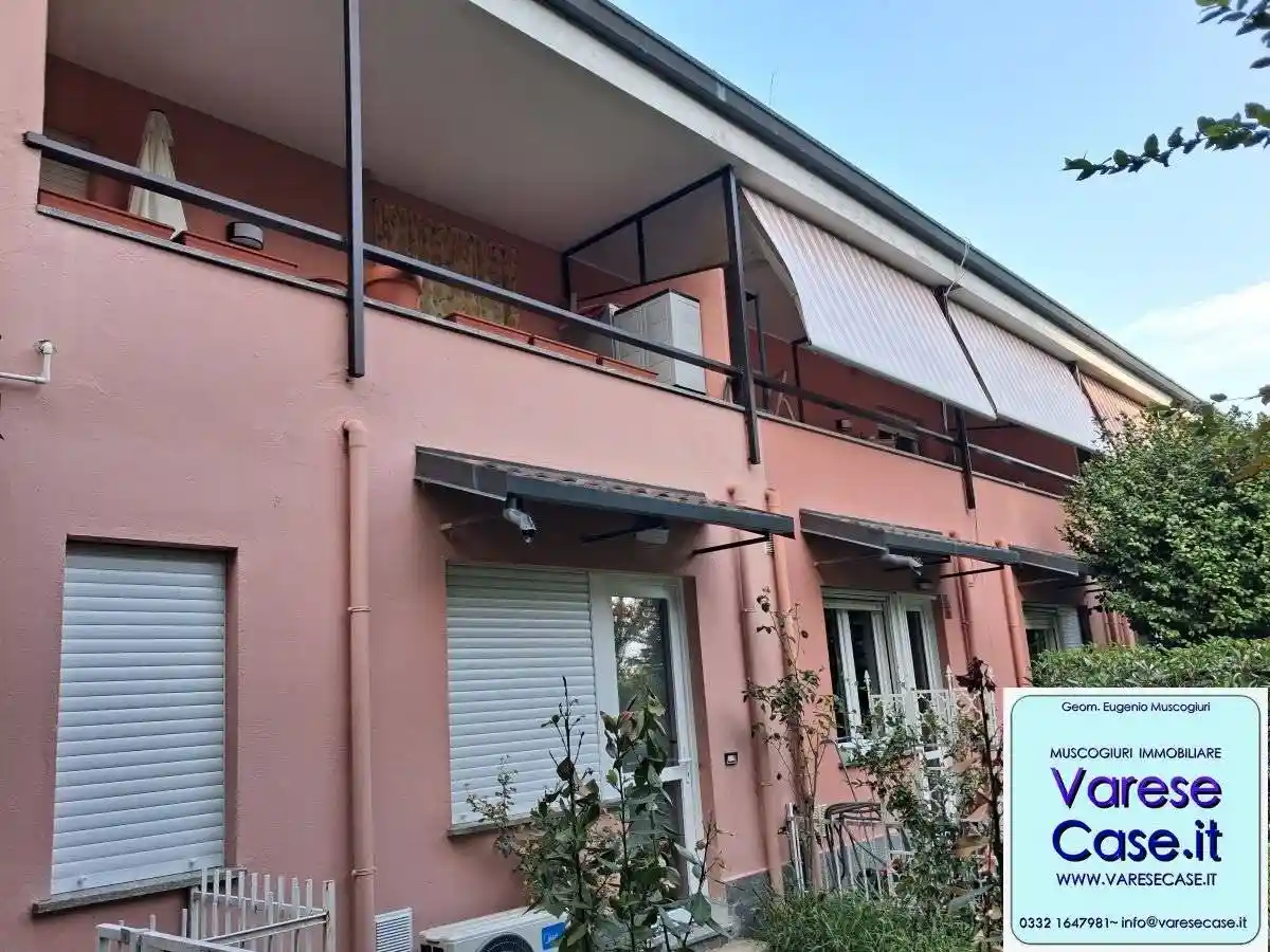 Appartamento in vendita a Ispra