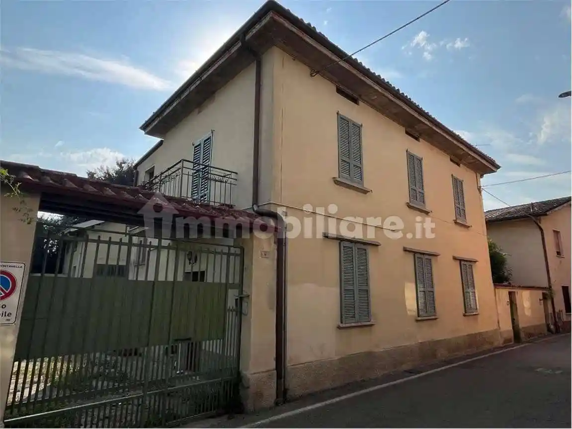 Palazzo - Edificio in vendita a Fontanella