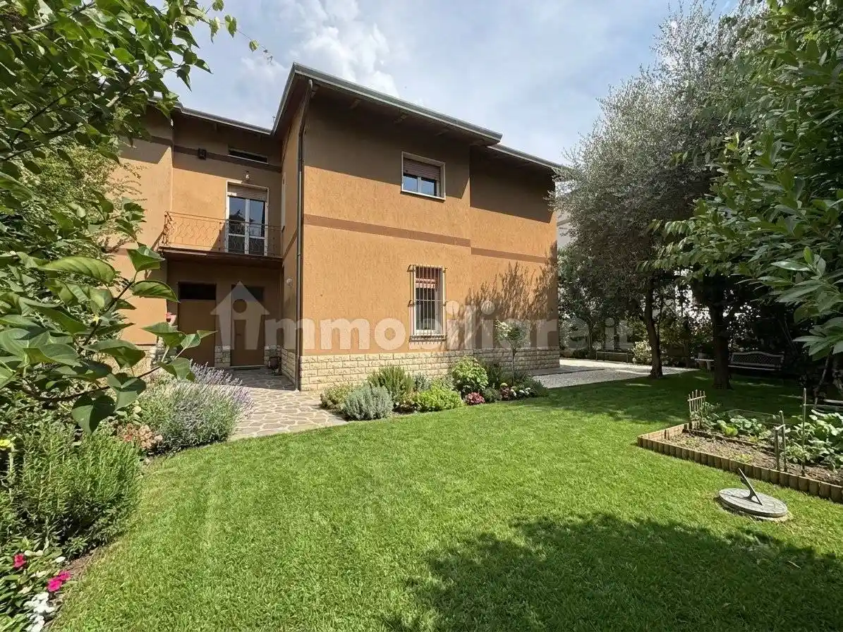 Villa in vendita a Perugia