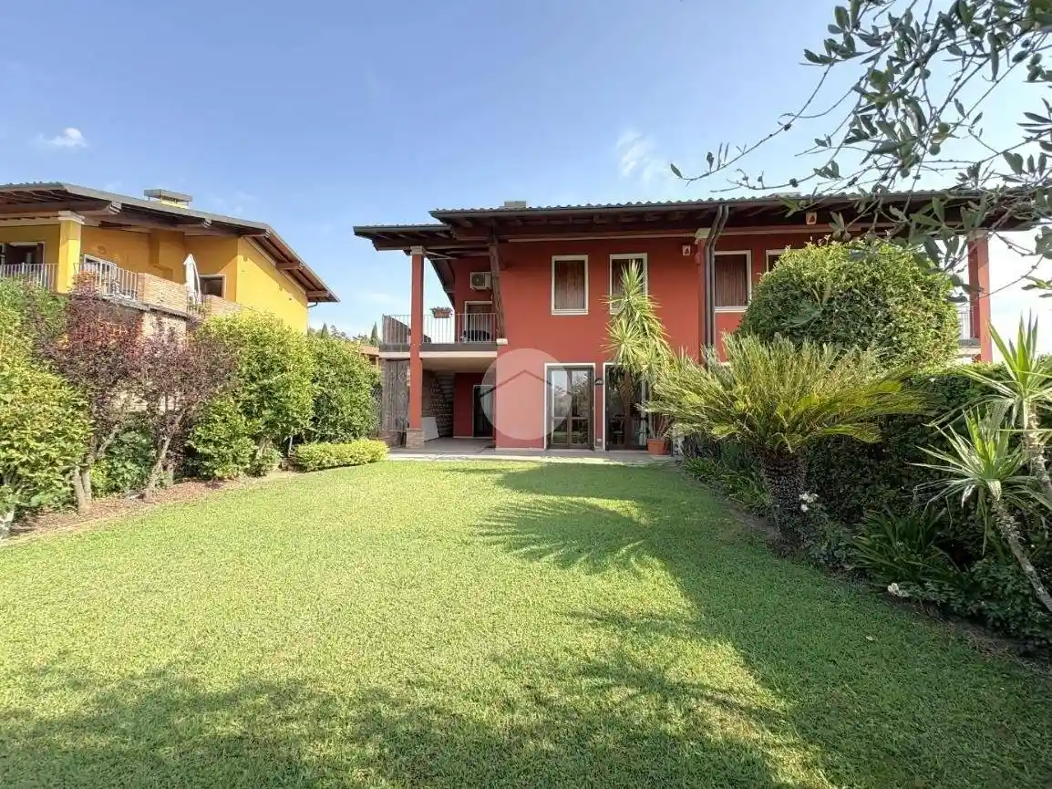 Appartamento in vendita a Padenghe sul Garda