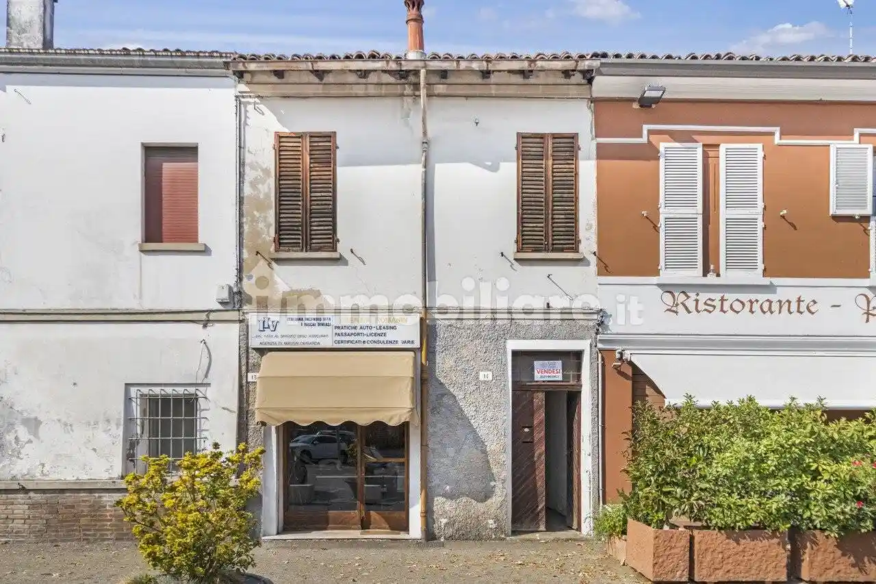 Casa indipendente in vendita a Massa Lombarda