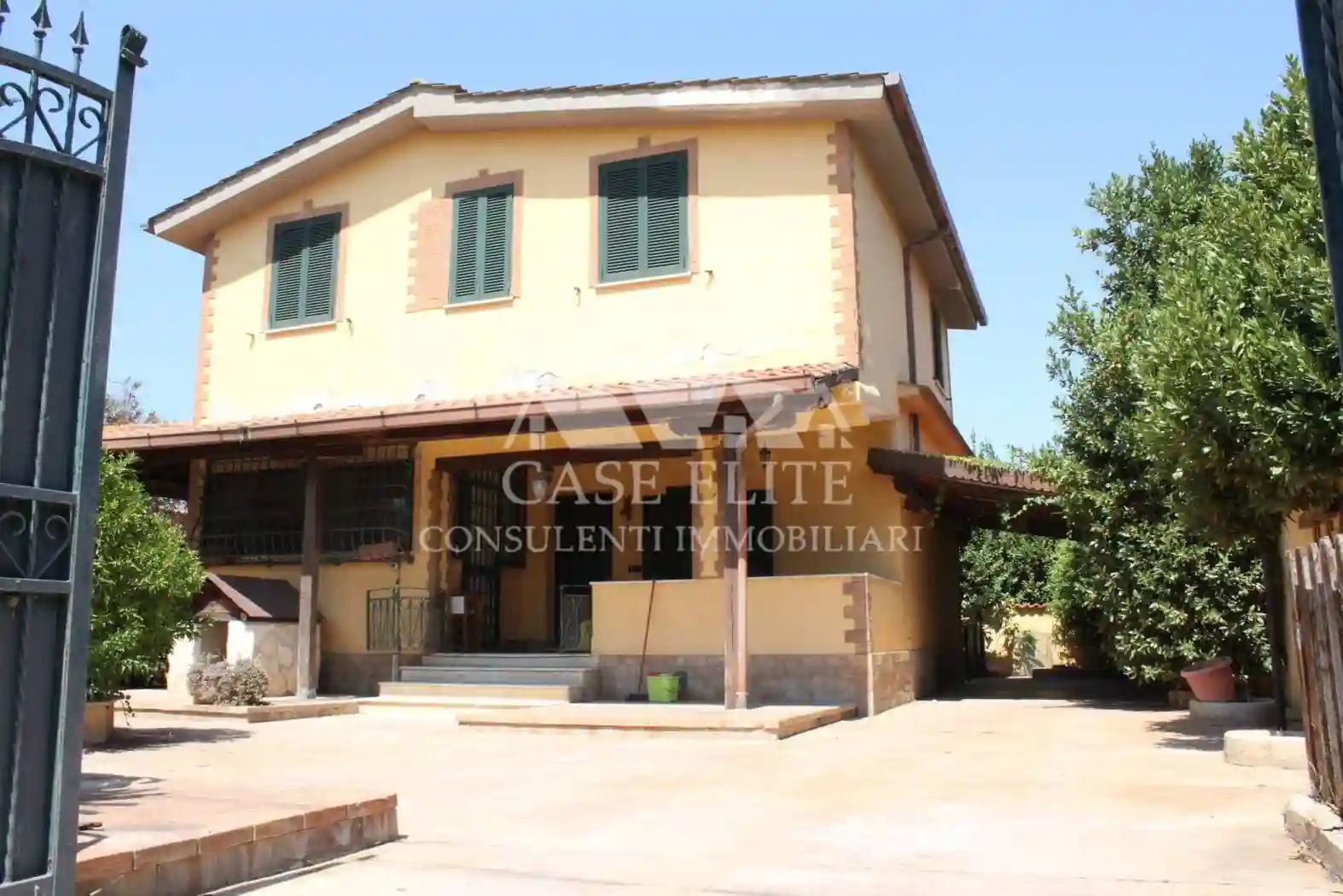 Villa - foto 2
