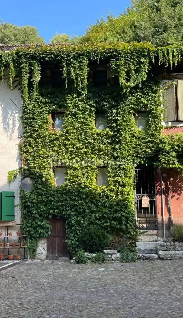 Casa indipendente in vendita a Polcenigo