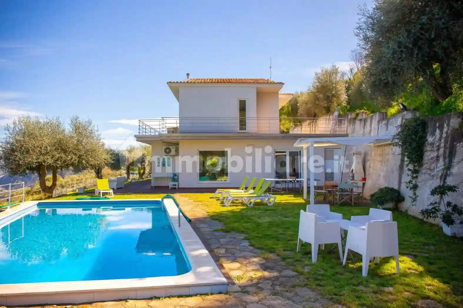 Villa - foto 2