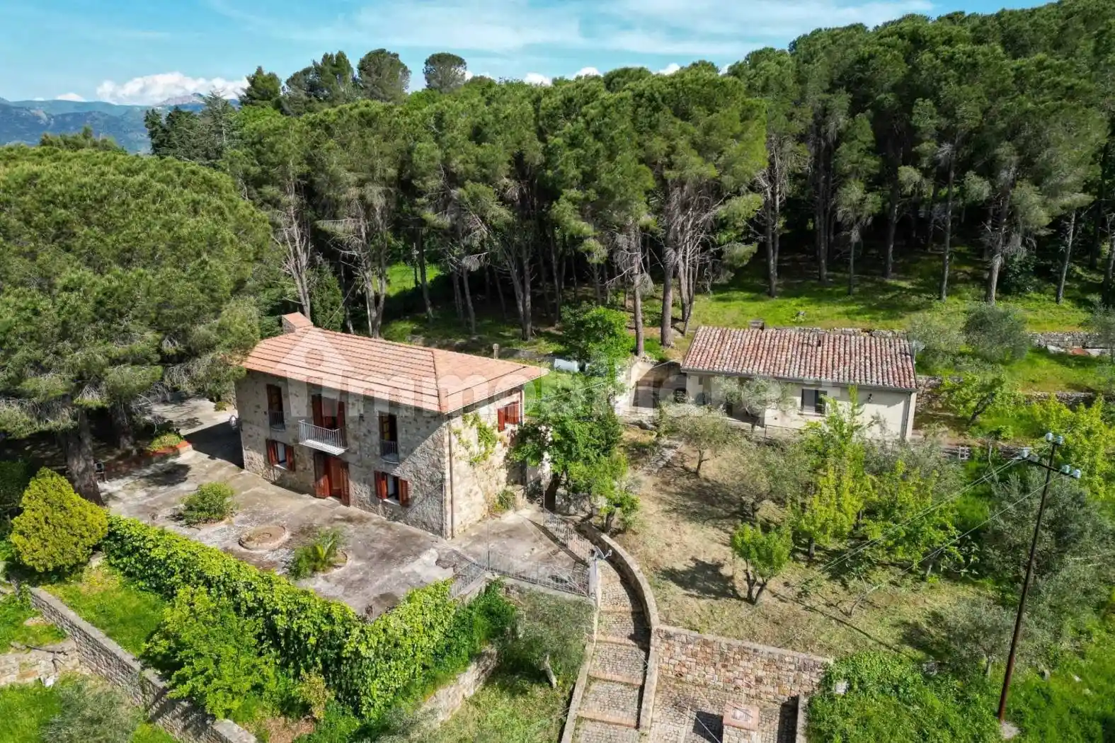 Casa indipendente in vendita a Castelbuono