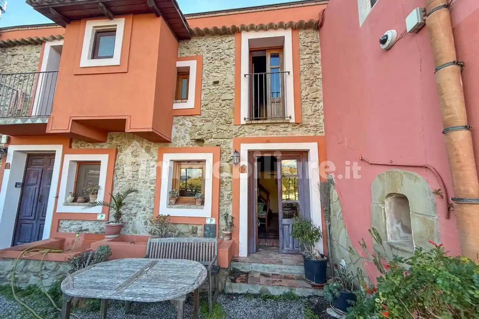 Casa indipendente in vendita a Rodì Milici