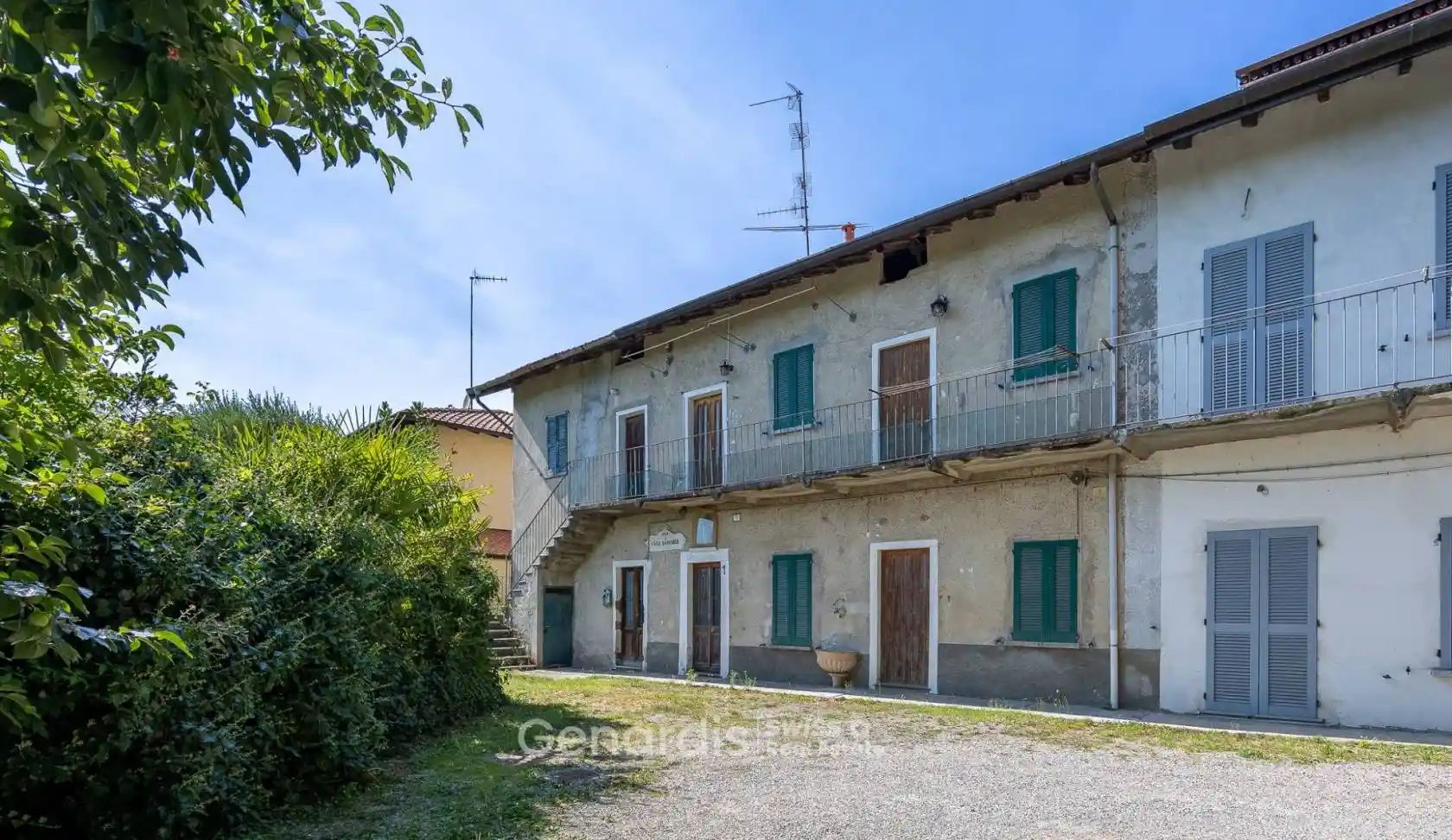 Appartamento in vendita a Luvinate