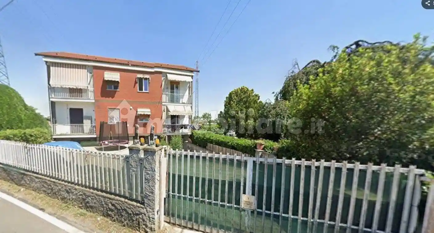 Palazzo - Edificio in vendita a Nichelino