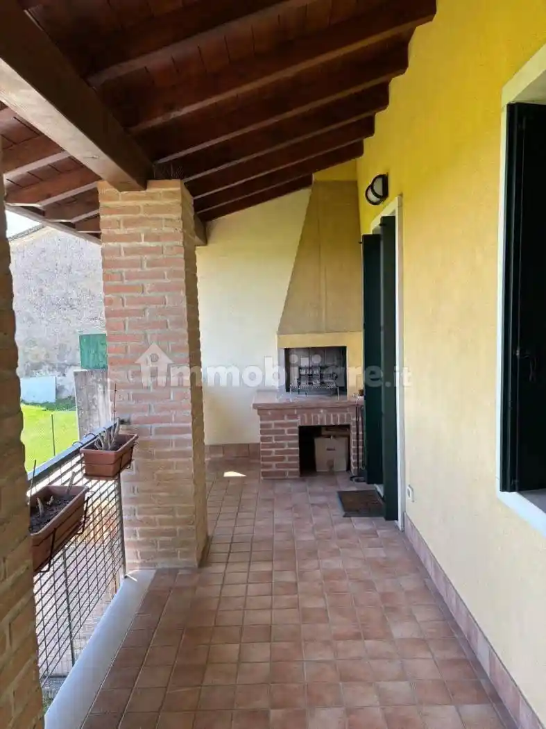 Appartamento in vendita a Castel d'Azzano