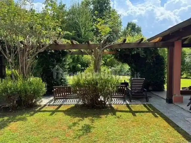 Villa in vendita a Bogogno