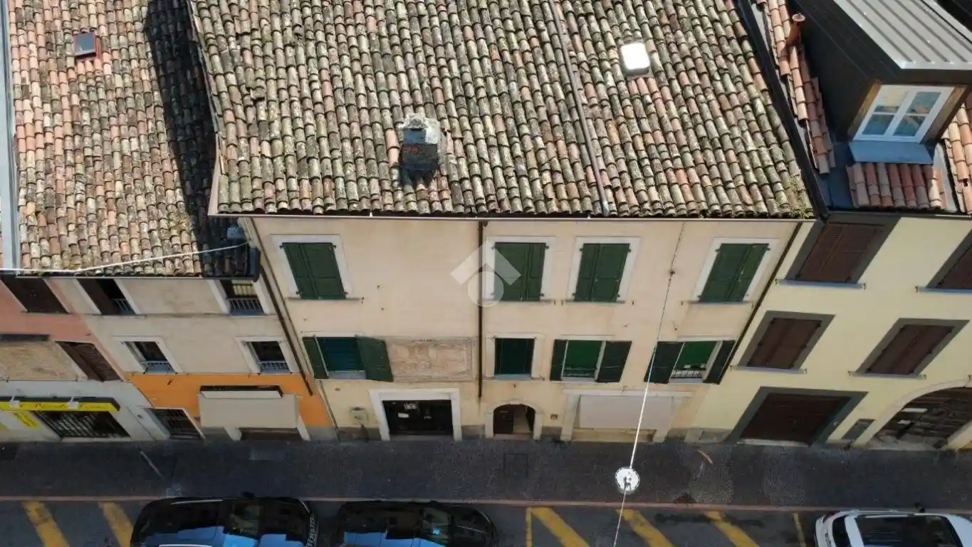 Palazzo - Edificio in vendita a Salò