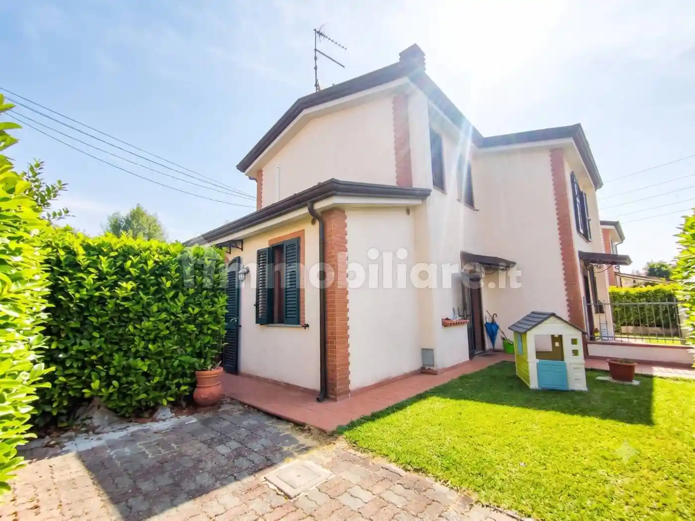 Villa in vendita a Sarzana
