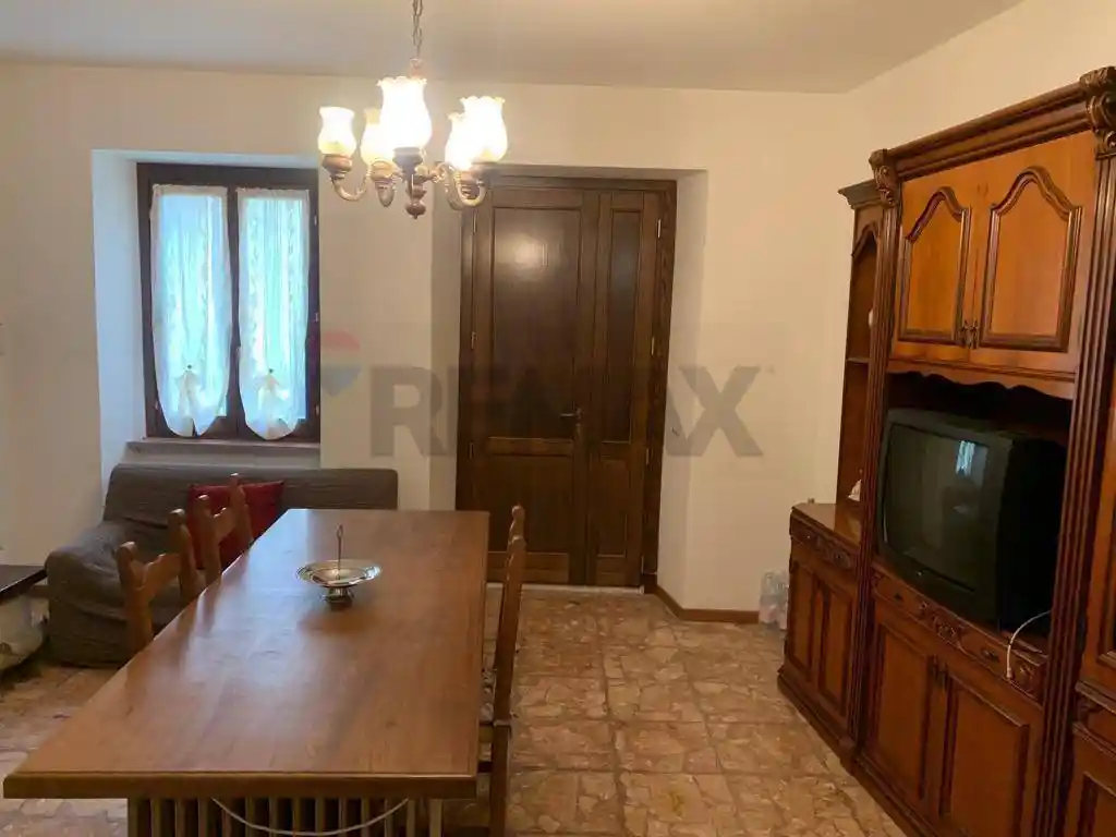 Casa indipendente in vendita a Sellano