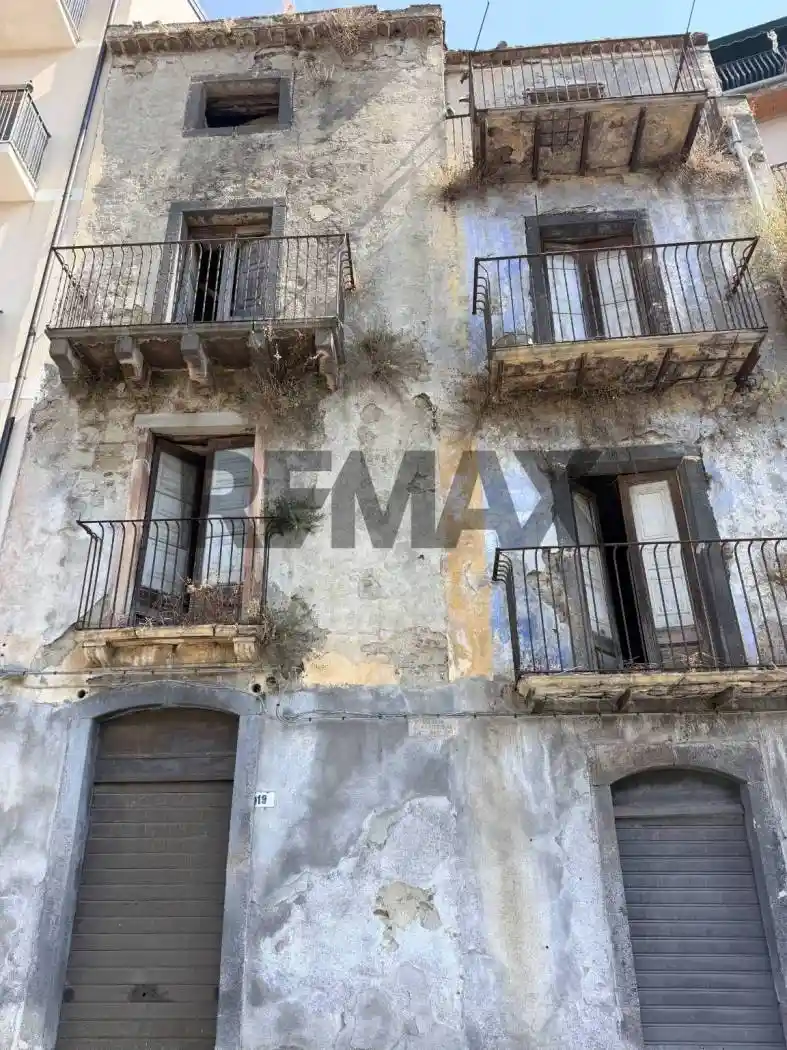 Casa indipendente in vendita a Castiglione di Sicilia