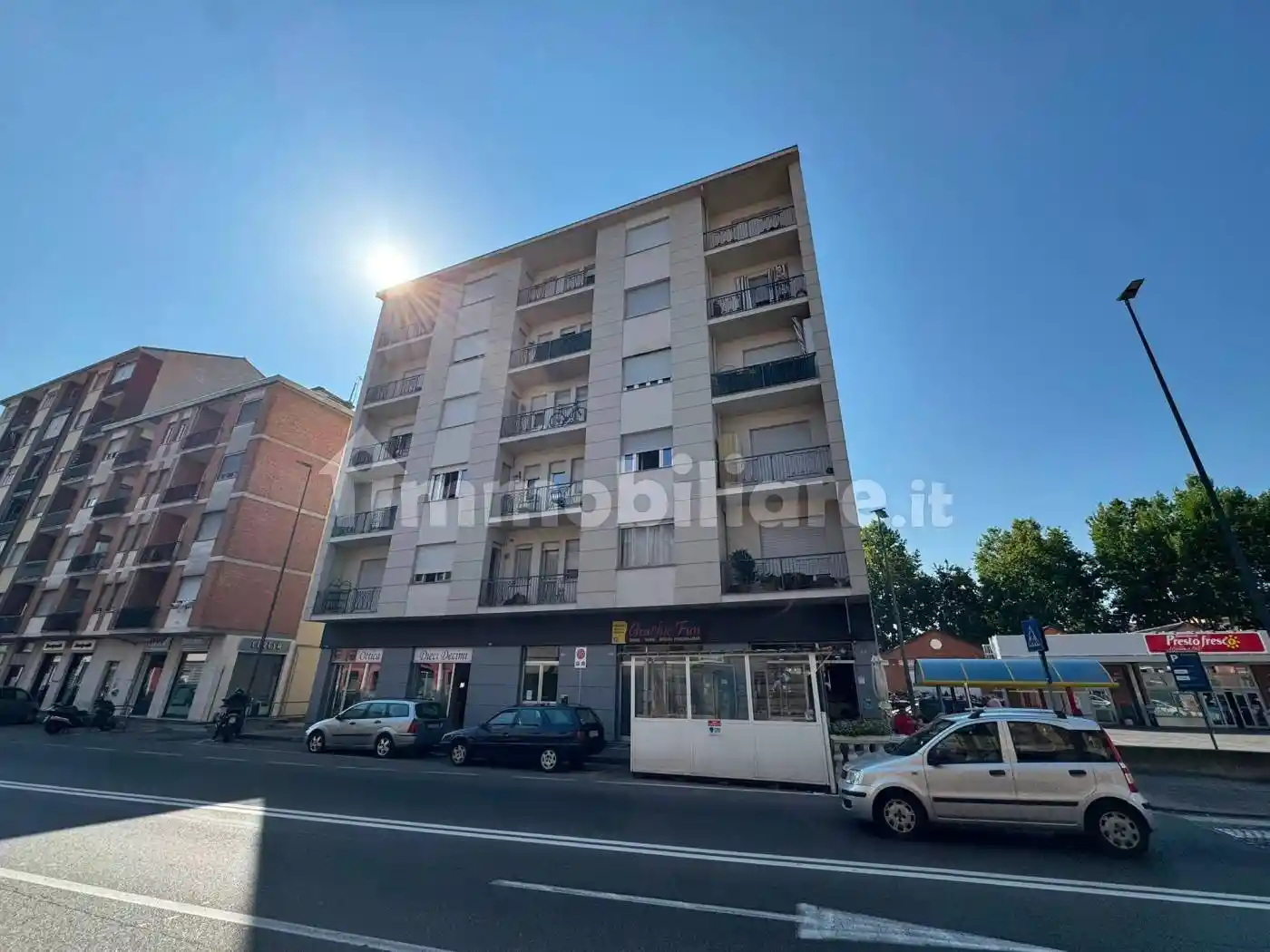 Palazzo - Edificio in vendita a Asti