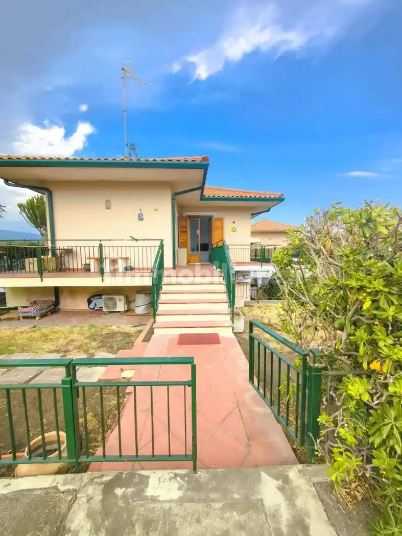 Villa in vendita a Acireale