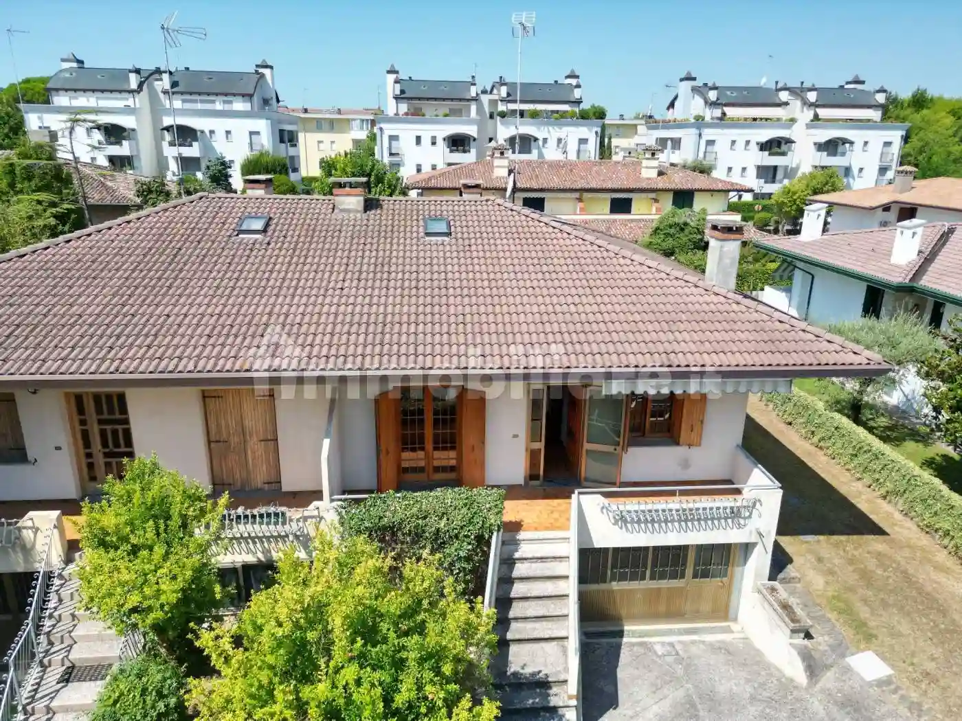 Villa - foto 2