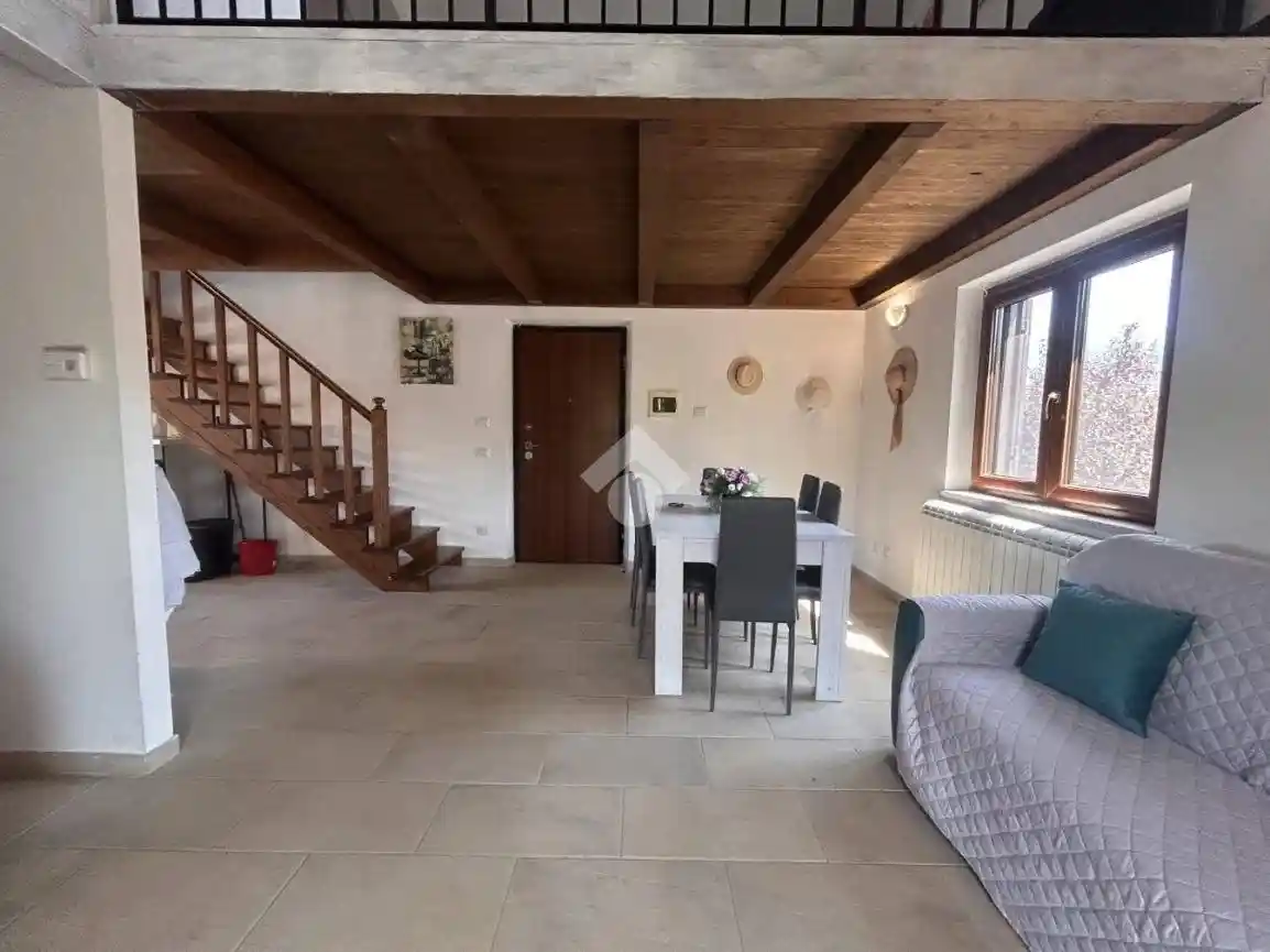 Appartamento in affitto a Villa Latina