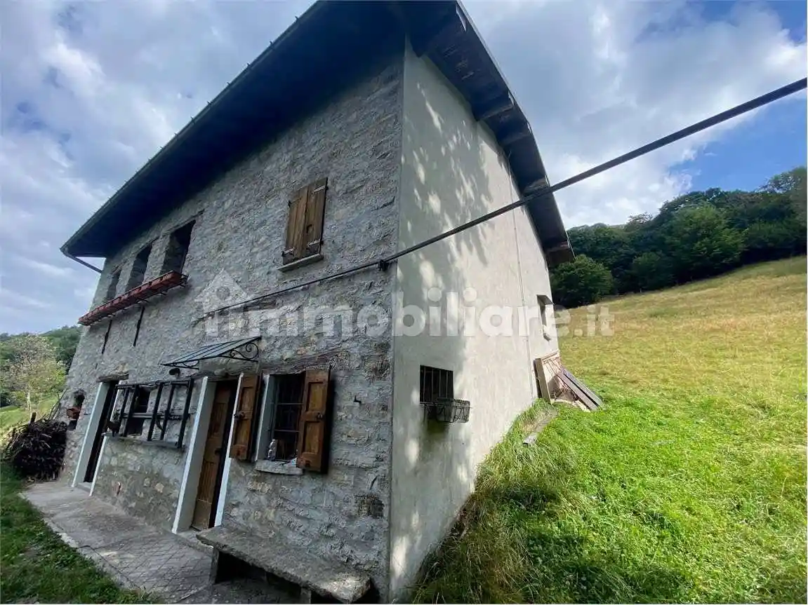 Rustico - Casale in vendita a Faggeto Lario