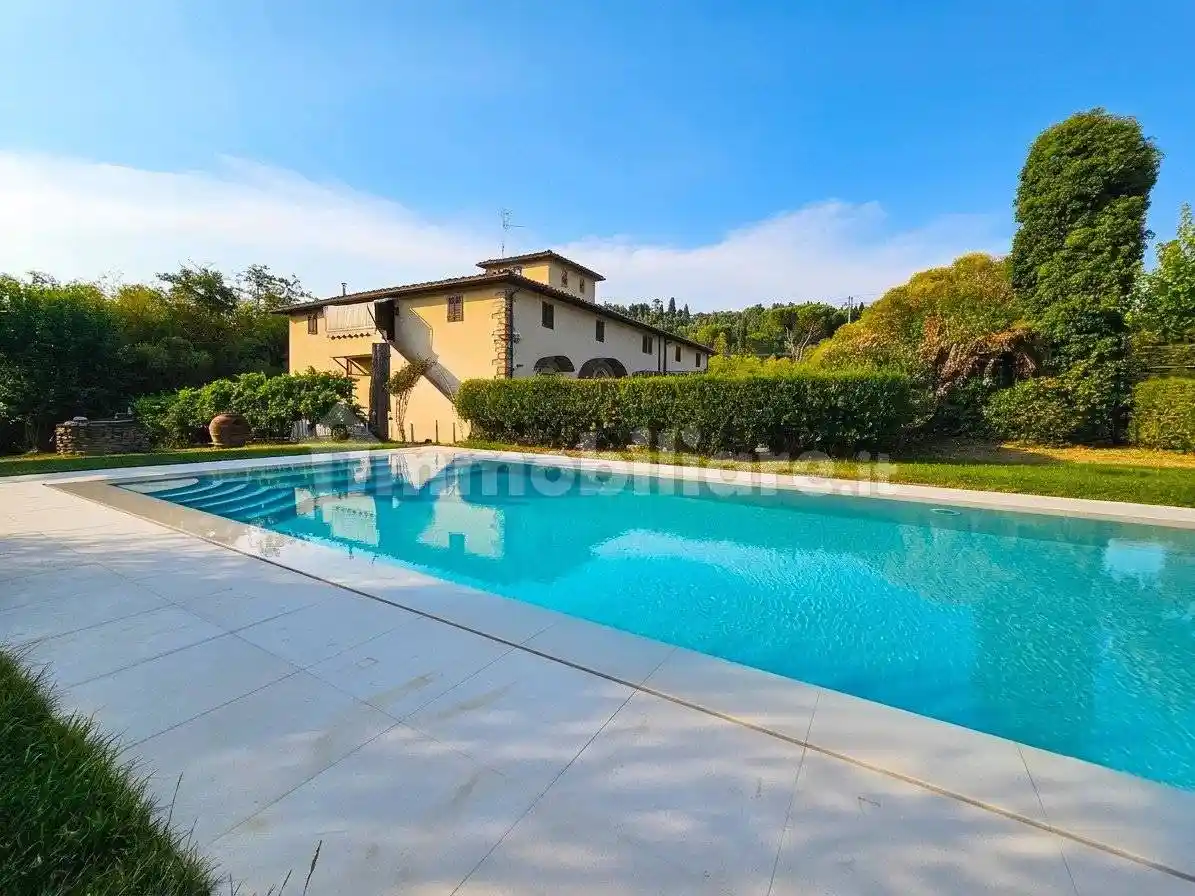 Villa in vendita a Pelago