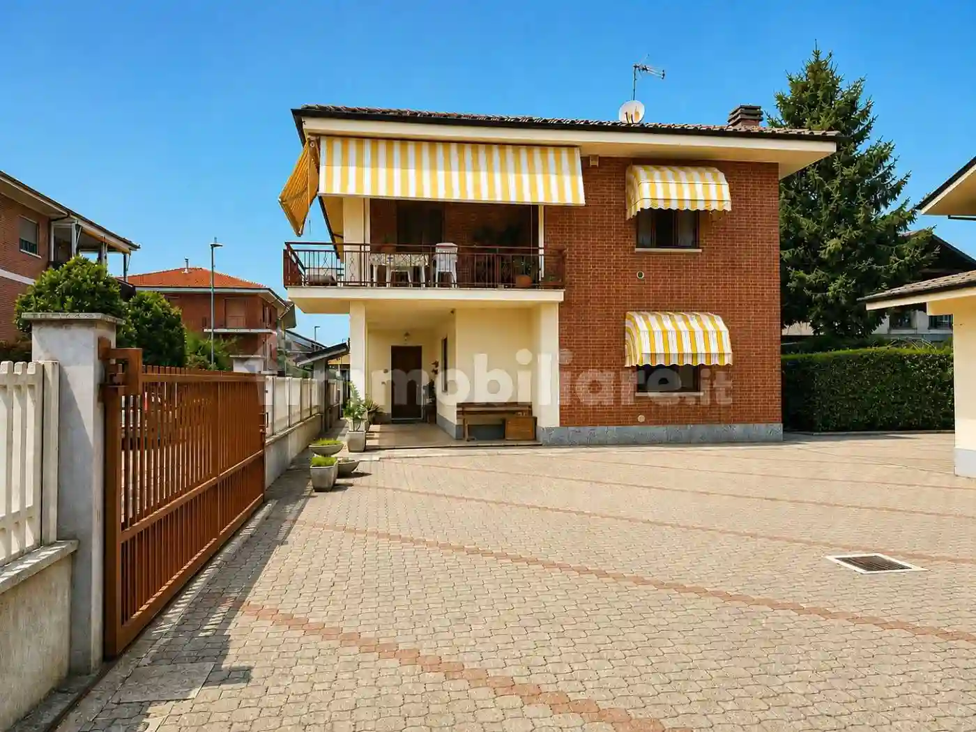 Villa - foto 2
